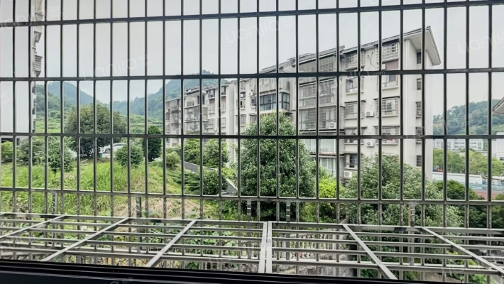水云天小区二手房实景图