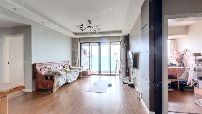 重庆绿岛中心二手房实景图