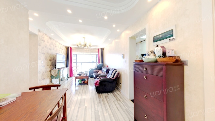 绿地中央广场二手房实景图