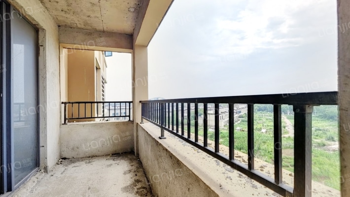 领岛玖尊二手房实景图