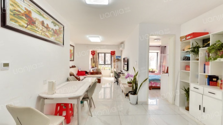 中海铂悦公馆二手房实景图