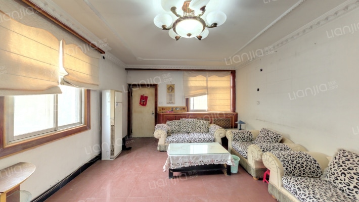 经七路18号院二手房实景图