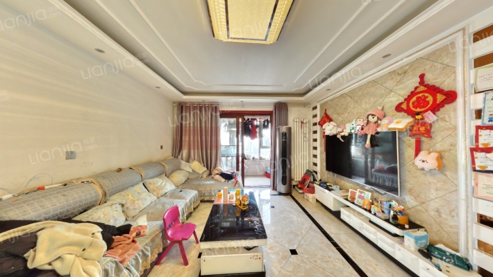 绿地新里梵尔赛公馆二期二手房实景图