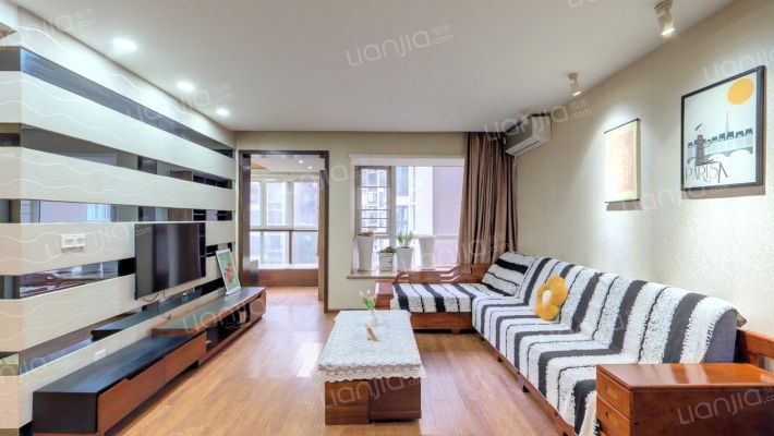 恩威玲珑南域二手房实景图