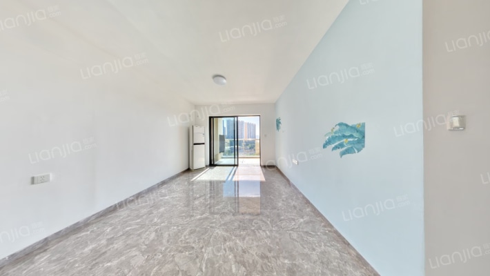 名巨伴山二手房实景图