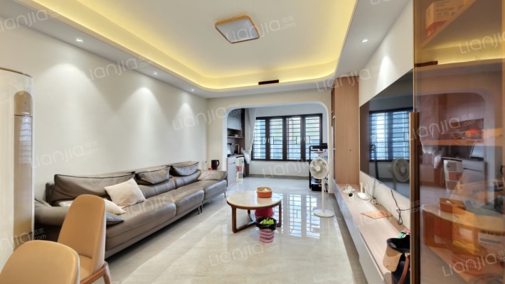 金湖壹号二手房实景图