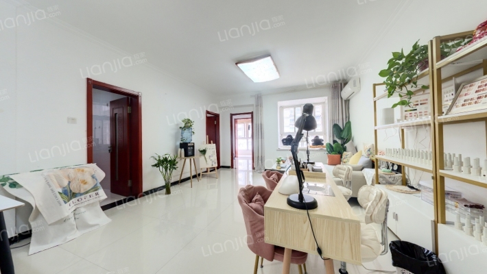 世贸大厦二手房实景图