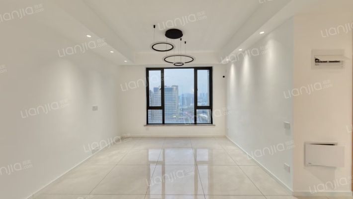 银爵世纪公寓二手房实景图