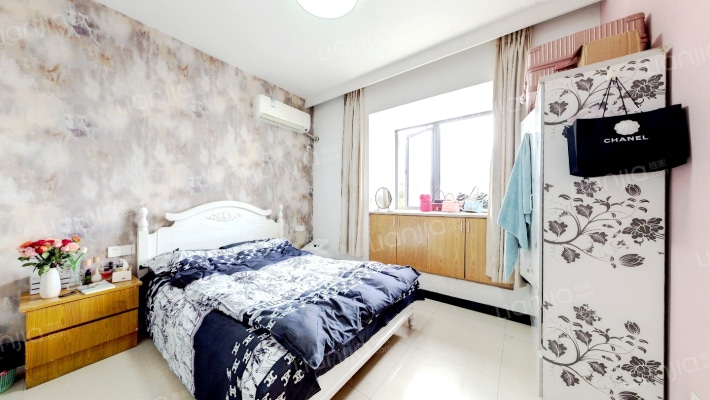 常青公寓二手房实景图