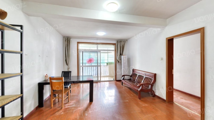 通和易居教师楼二手房实景图