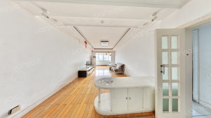 鹅岭山庄二手房实景图