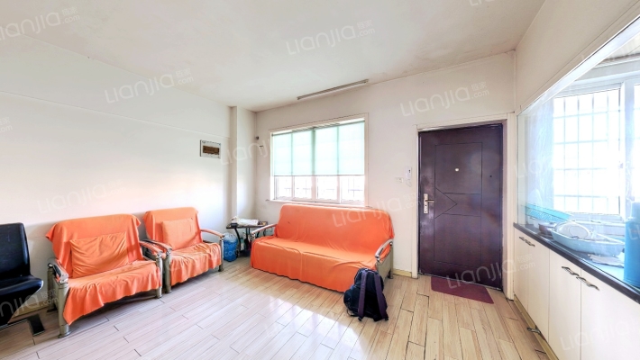 高华公寓二手房实景图