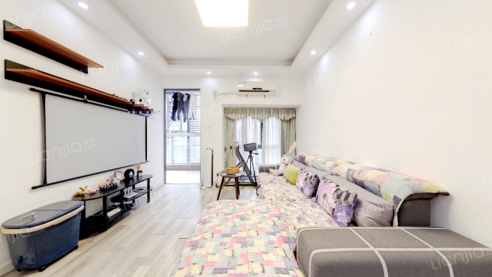 潜龙曼海宁花园南区二手房实景图