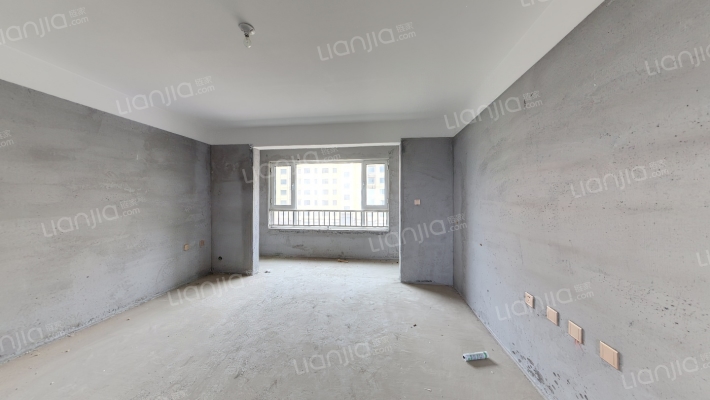 凯泽翡翠城二手房实景图