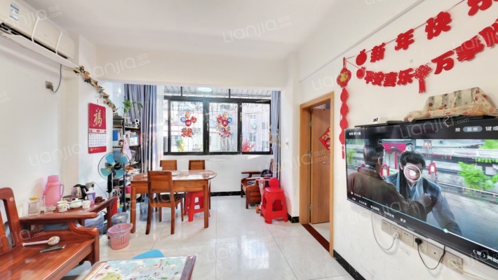 建材小区二手房实景图