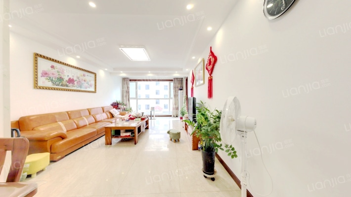 蓝海湾卡地亚二手房实景图