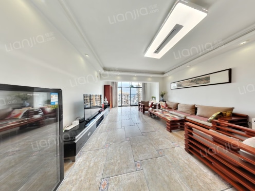 整租·英郡年华花园二期 4室2厅 东北