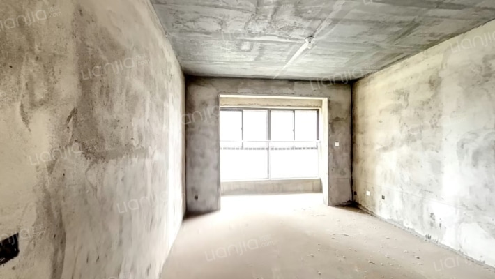 水岸豪庭二手房实景图