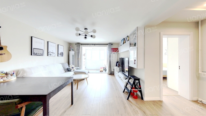 深蓝公寓二手房实景图