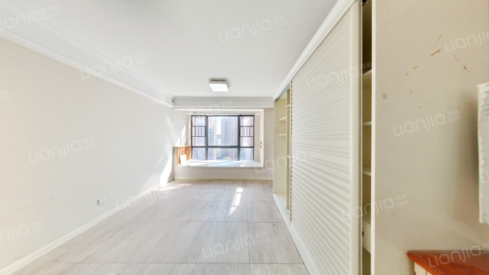 融科东南海二手房实景图