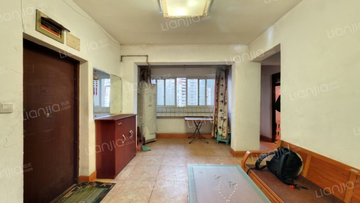 前驱路二手房实景图