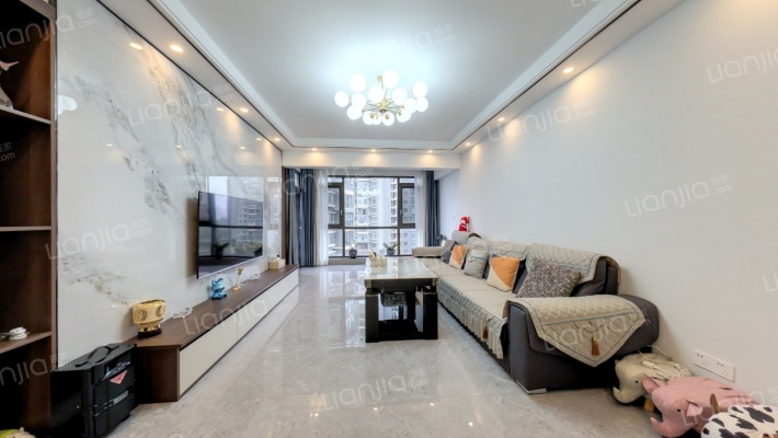 渔龙半湾A区二手房实景图