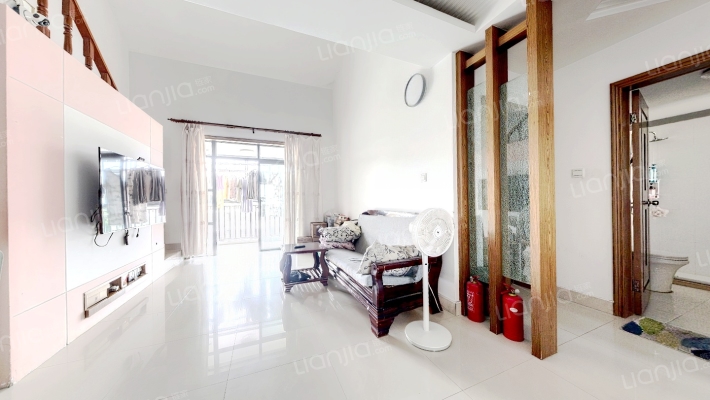 湖畔佳苑二手房实景图