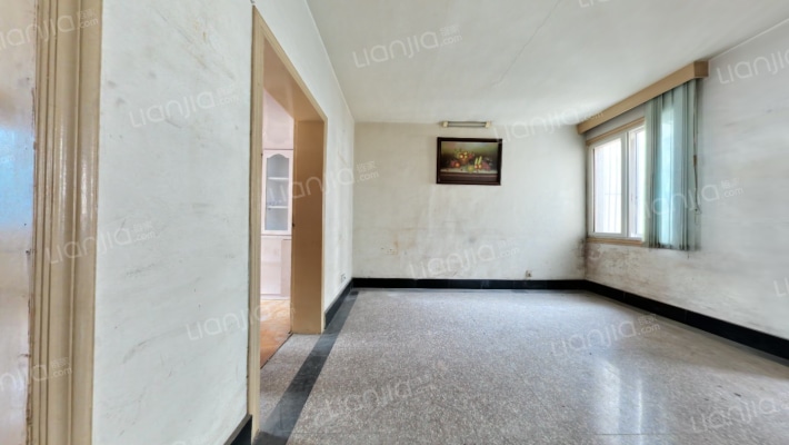 现代花园二手房实景图