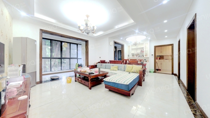 贵通御苑金枫阁二手房实景图