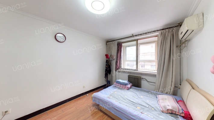 饮食服务公司宿舍二手房实景图