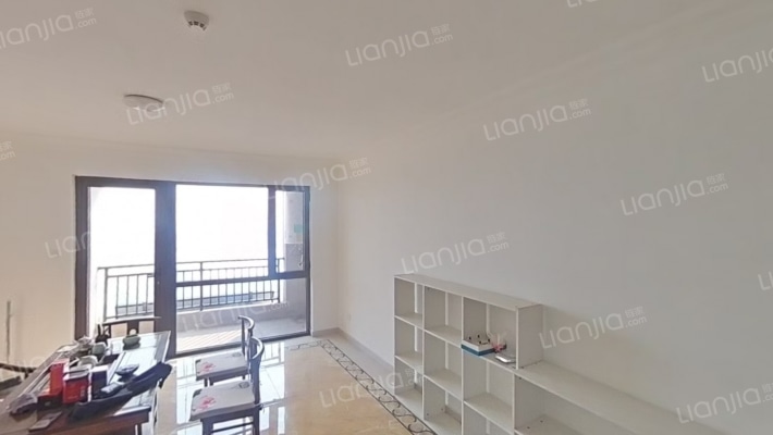 碧桂园翡翠湾二手房实景图