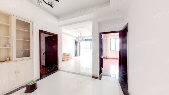 鸿鹏福邸二手房实景图