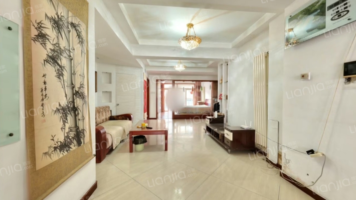 福莱花苑二手房实景图