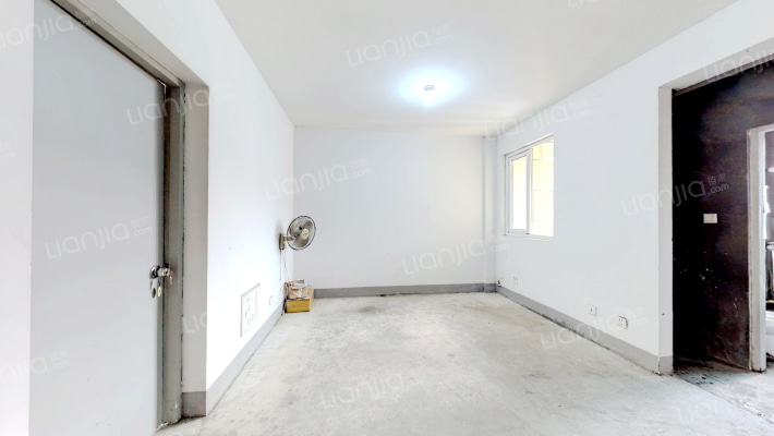 火炬花苑二手房实景图