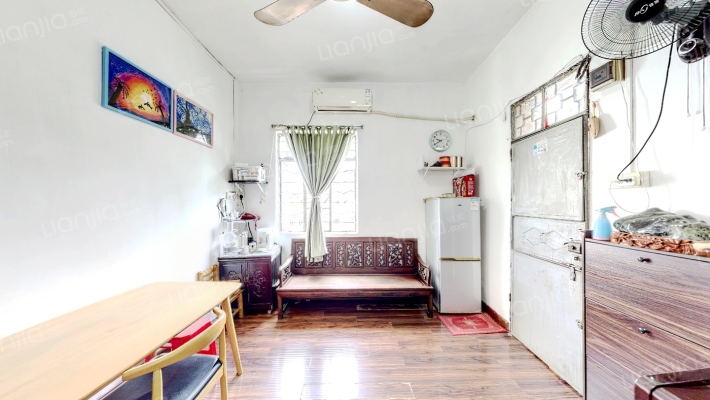 小港路二手房实景图