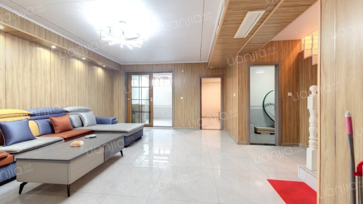 蓝岸别墅二手房实景图