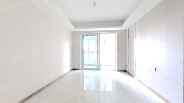 钰龙旭辉半岛礼园二手房实景图