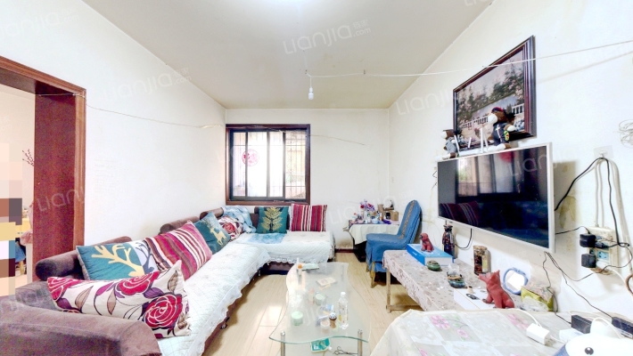 西华小区夏蓉里二手房实景图