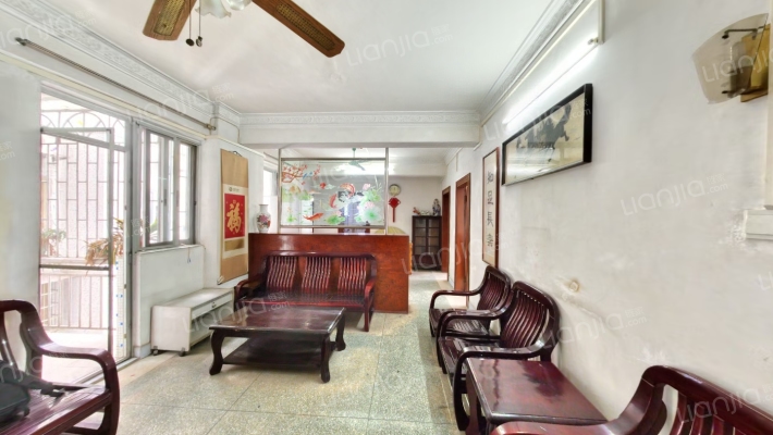 天河军休三所二手房实景图