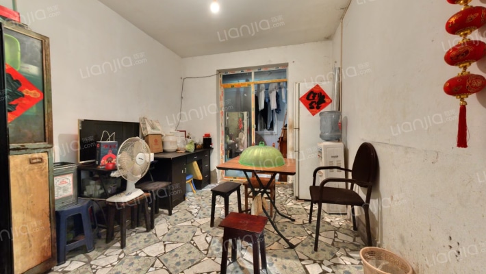 草堂东路133号二手房实景图