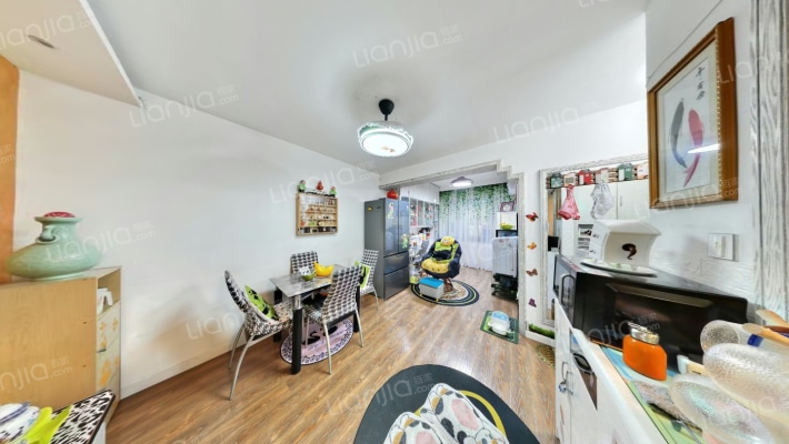 十三湾巷二手房实景图