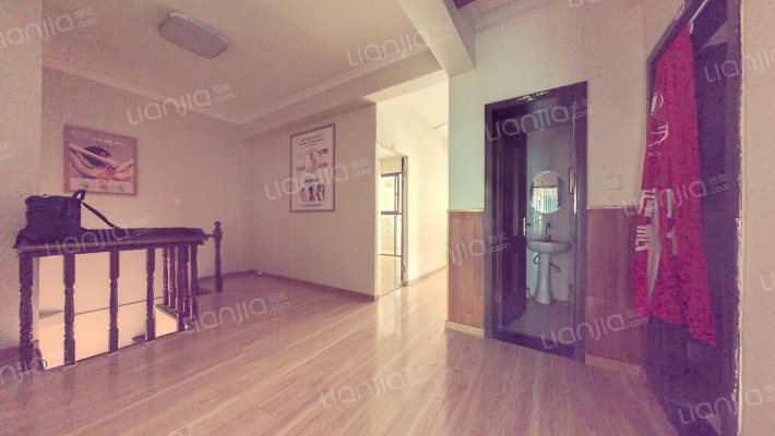 金沙国际花园二手房实景图