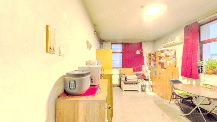 电视机厂宿舍（光明路）二手房实景图