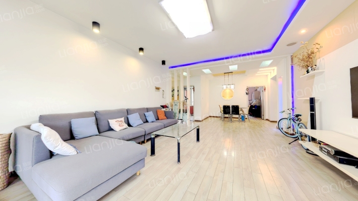 禾嘉名邸二手房实景图