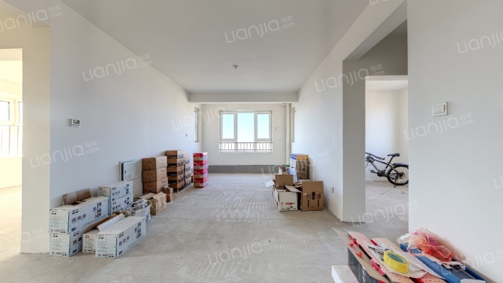 鲁商泰晤士小镇二期二手房实景图