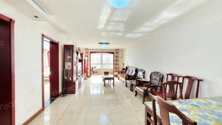 龙锦苑东四区二手房实景图