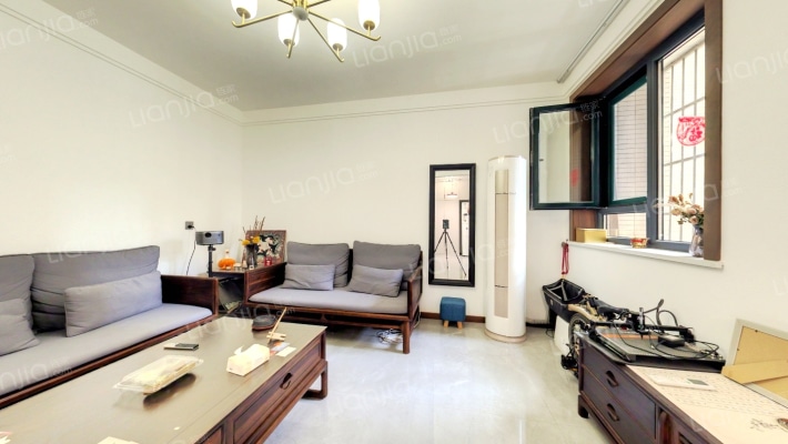 明德8英里二手房实景图