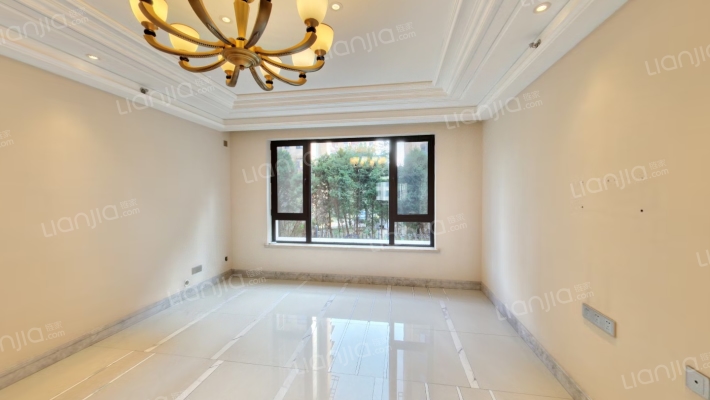 万科中南府二手房实景图