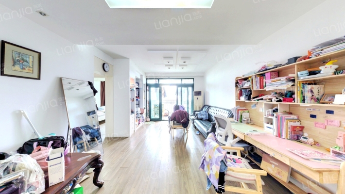 卢湾城市花园二手房实景图