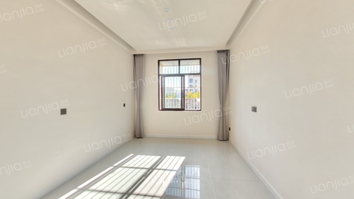 乡企局家属院二手房实景图